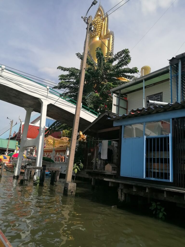 Khlong Bang Luang Floating Market: Art, Food & Canal Life