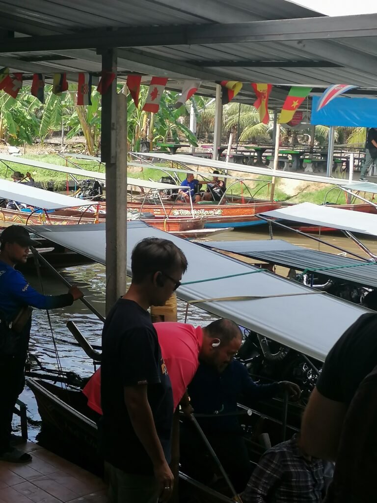 Maeklong Railway Market and Damnoen Saduak Floating Market: Bangkok Day Trip Guide