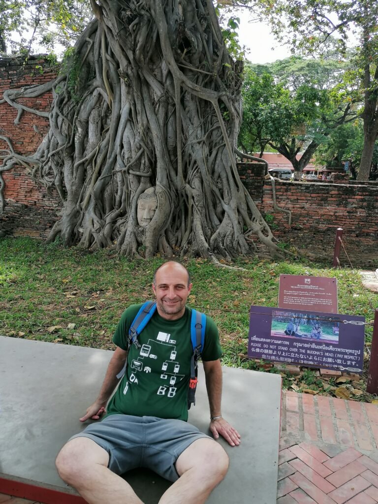 Bangkok to Ayutthaya by Train: A One-Day Trip GuideBangkok to Ayutthaya by Train: A One-Day Trip Guide